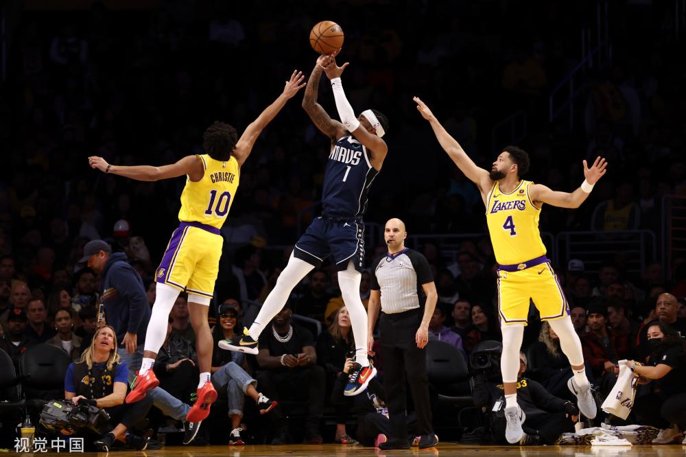 声名显赫的 声名显赫的