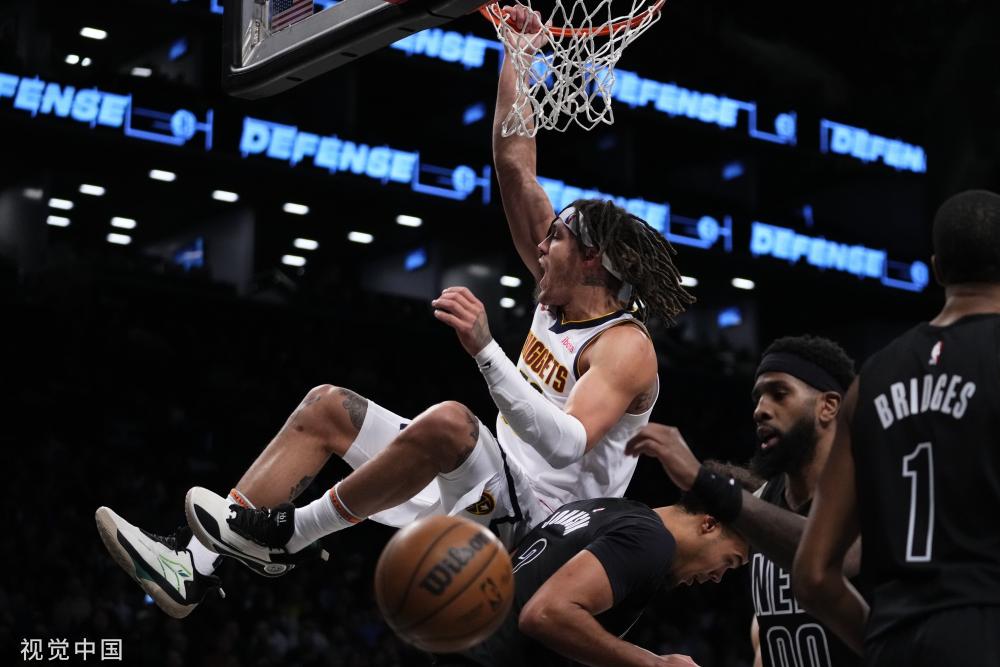 脱颖而出 脱颖而出