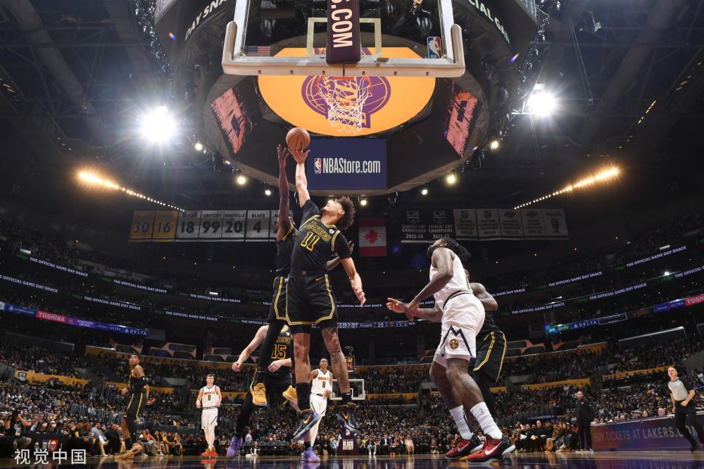 更在场上的 更在场上的