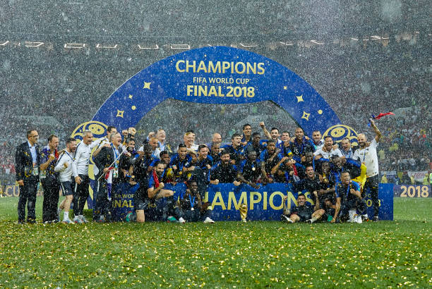 西蒙尼曾多 西蒙尼曾多